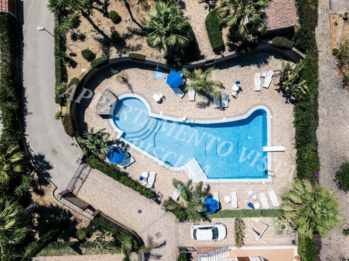 Mansarda Con Vista Piscina Villa Campofelice Di Roccella Dış mekan fotoğraf