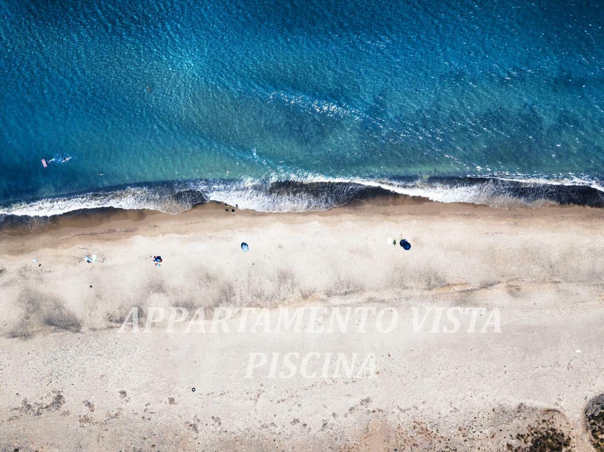 Mansarda Con Vista Piscina Villa Campofelice Di Roccella Dış mekan fotoğraf